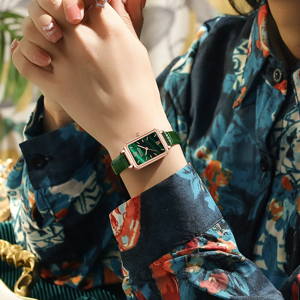 CURREN Watches for Women Luxury Brand Rectangular Quartz Wristwatch with Leather Elegant Light Wrist's Charm Clock
CURREN Watches for Women Luxury Brand Rectangular Quartz Wristwatch with Leather Elegant Light Wrist's Charm Clock