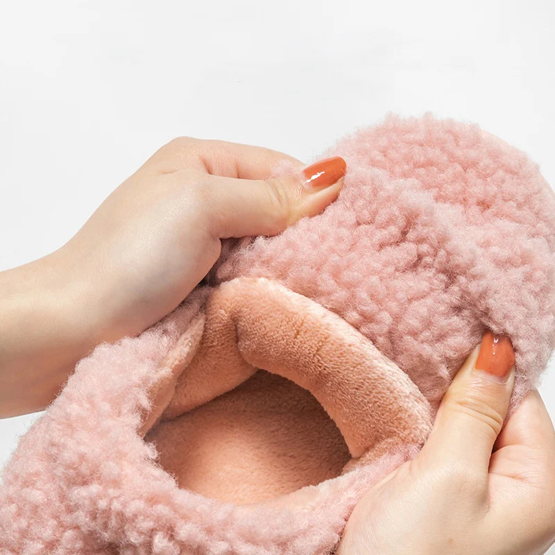 Winter House Luxury Women Fur Slippers Soft Memory Foam Sole Cute Cartoon Fox Bear Bedroom Ladies Fluffy Slippers Couples Shoes 
Winter House Luxury Women Fur Slippers Soft Memory Foam Sole Cute Cartoon Fox Bear Bedroom Ladies Fluffy Slippers Couples Shoes