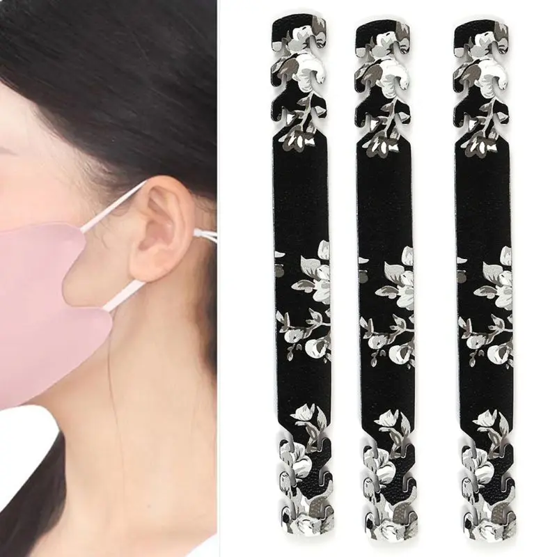 5Pcs Floral Print Mask Strap Extender Holder Faux Leather Adjustable Non-Slip Ear Buckle Protector Anti-Tightening Hook 
5Pcs Floral Print Mask Strap Extender Holder Faux Leather Adjustable Non-Slip Ear Buckle Protector Anti-Tightening Hook