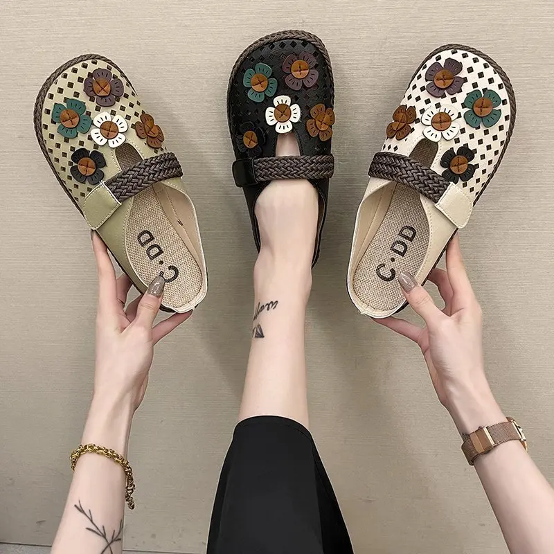 Half Slippers Women 2021 Summer New Style Fashion Flowers Hollow Hole Shoes Non-Slip Pregnant Women Sandals Ladies Flats
Half Slippers Women 2021 Summer New Style Fashion Flowers Hollow Hole Shoes Non-Slip Pregnant Women Sandals Ladies Flats