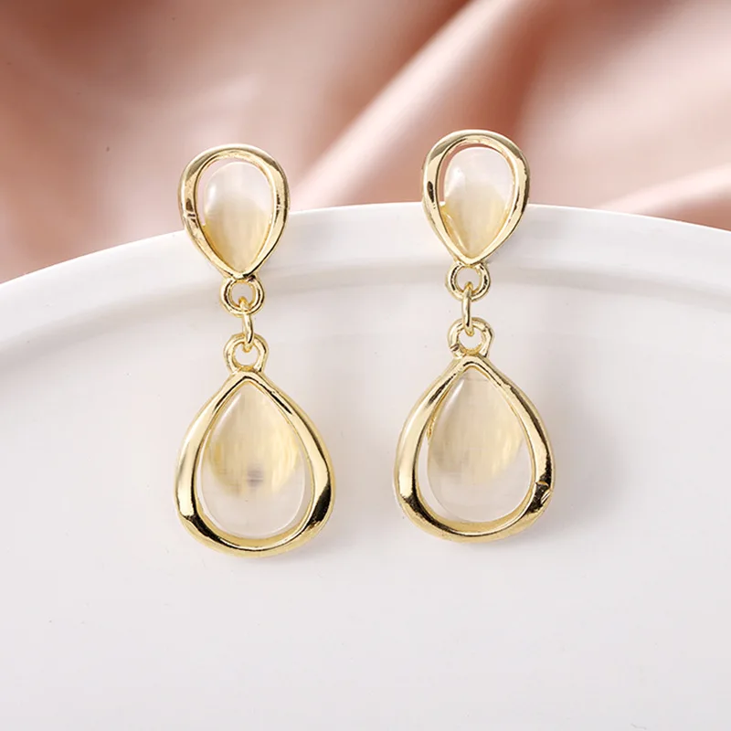 Elegant Opal Stone Waterdrop Pendientes for Women Luxury Statement Jewelry Wedding Engagement Gift Pendientes Brincos 2020
Elegant Opal Stone Waterdrop Pendientes for Women Luxury Statement Jewelry Wedding Engagement Gift Pendientes Brincos 2020