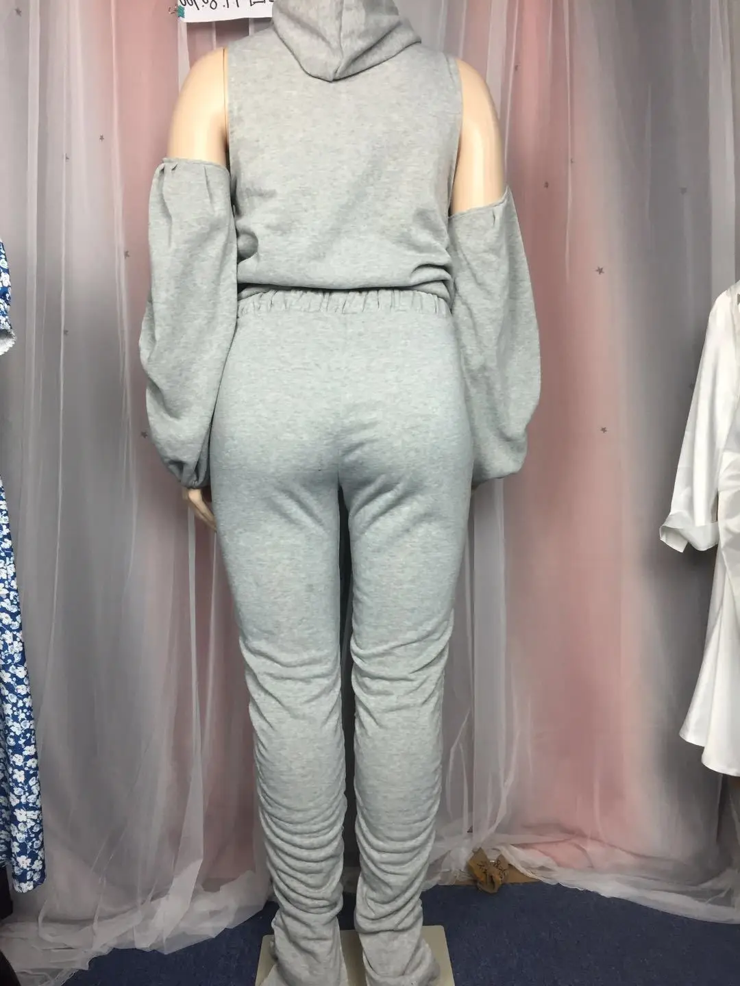 Women's Suit Plus Size Autumn Fashion Puff Sleeve Hooded Sports Tops+Trousers Two Pieces Suit 2020 Streetwear Woman Clothing Set
Women's Suit Plus Size Autumn Fashion Puff Sleeve Hooded Sports Tops+Trousers Two Pieces Suit 2020 Streetwear Woman Clothing Set
