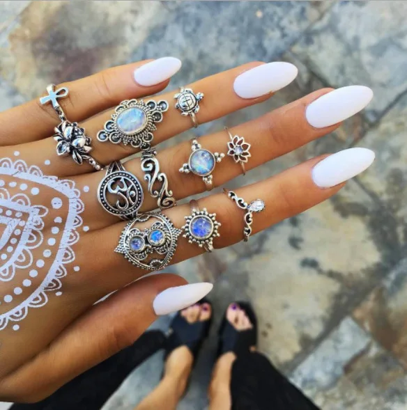 European and American Boho retro national style personalized ring lotus sapphire turtle 11-piece set promise rings for couples
European and American Boho retro national style personalized ring lotus sapphire turtle 11-piece set promise rings for couples