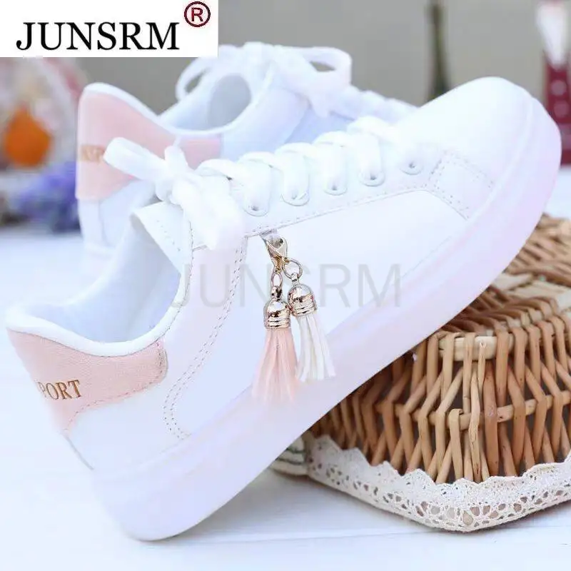 Женские кроссовки на платформе, легкие дышащие сетчатые кроссовки на шнуровке, удобная повседневная обувь для тенниса, весна 2021
Женские кроссовки на платформе, легкие дышащие сетчатые кроссовки на шнуровке, удобная повседневная обувь для тенниса, весна 2021