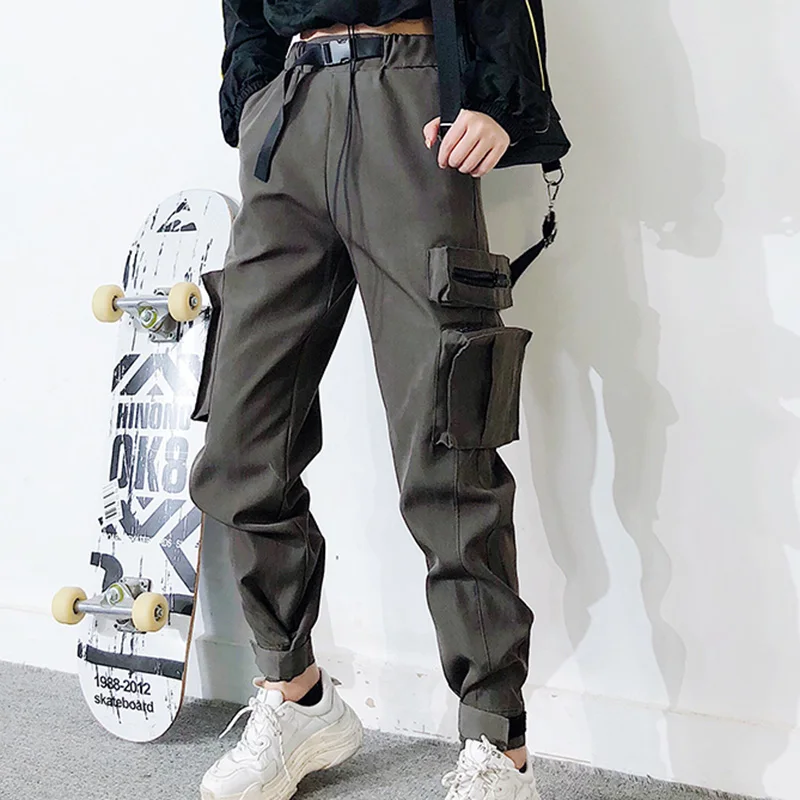 2020Spring Zipper Pockets Women High Waist Cargo Pants Sports Belt Joggers Loose Pants Harajuku BF Cargo Pants Elastics Trousers
2020Spring Zipper Pockets Women High Waist Cargo Pants Sports Belt Joggers Loose Pants Harajuku BF Cargo Pants Elastics Trousers