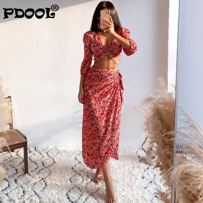 2021 Women High Quality Printing Asymmetry Bohemian Long Skirt Female Vintage Folds Decorate Sexy Skirt
2021 Women High Quality Printing Asymmetry Bohemian Long Skirt Female Vintage Folds Decorate Sexy Skirt