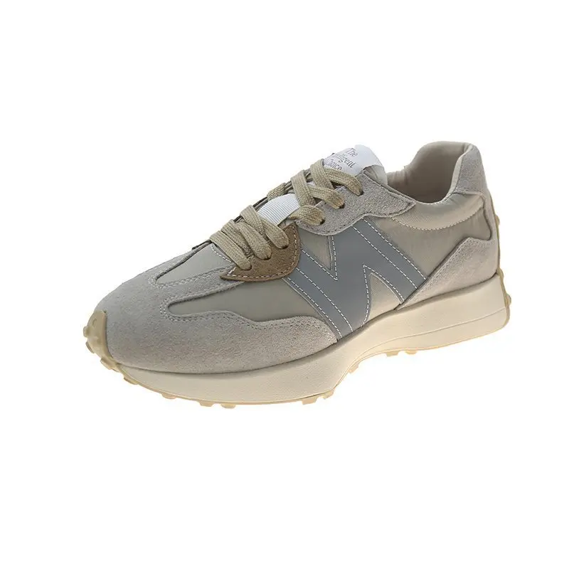 2021 Women's Shoes European and American New Fashion Color Matching Platform Lace-up Sneakers
2021 Women's Shoes European and American New Fashion Color Matching Platform Lace-up Sneakers