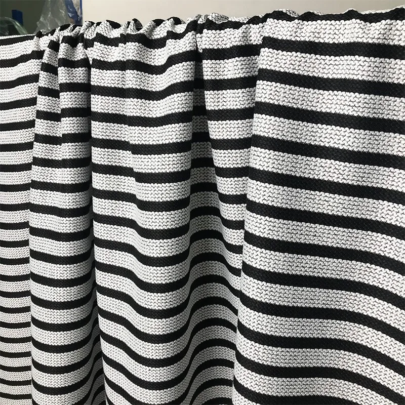 White waxberry 145CM 340g/m Black and white woven stripes fabrics clothes Garment sewing materials Free shipping
White waxberry 145CM 340g/m Black and white woven stripes fabrics clothes Garment sewing materials Free shipping