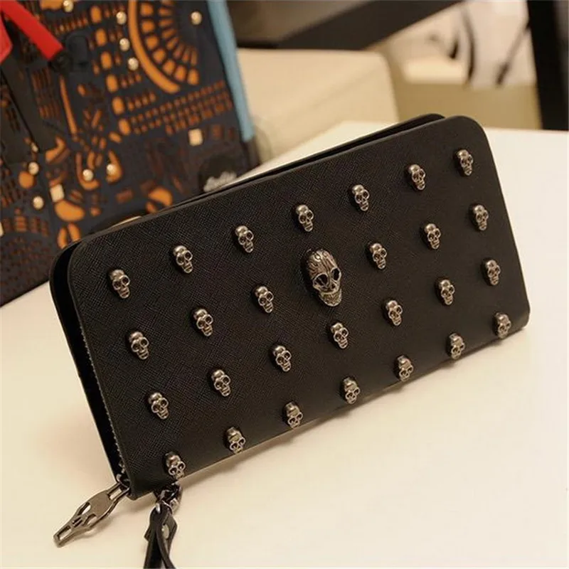 2021 Hot Sale Women Wallets Metal Skull Wallet Card Purse Leather Wristlet Handbags
2021 Hot Sale Women Wallets Metal Skull Wallet Card Purse Leather Wristlet Handbags