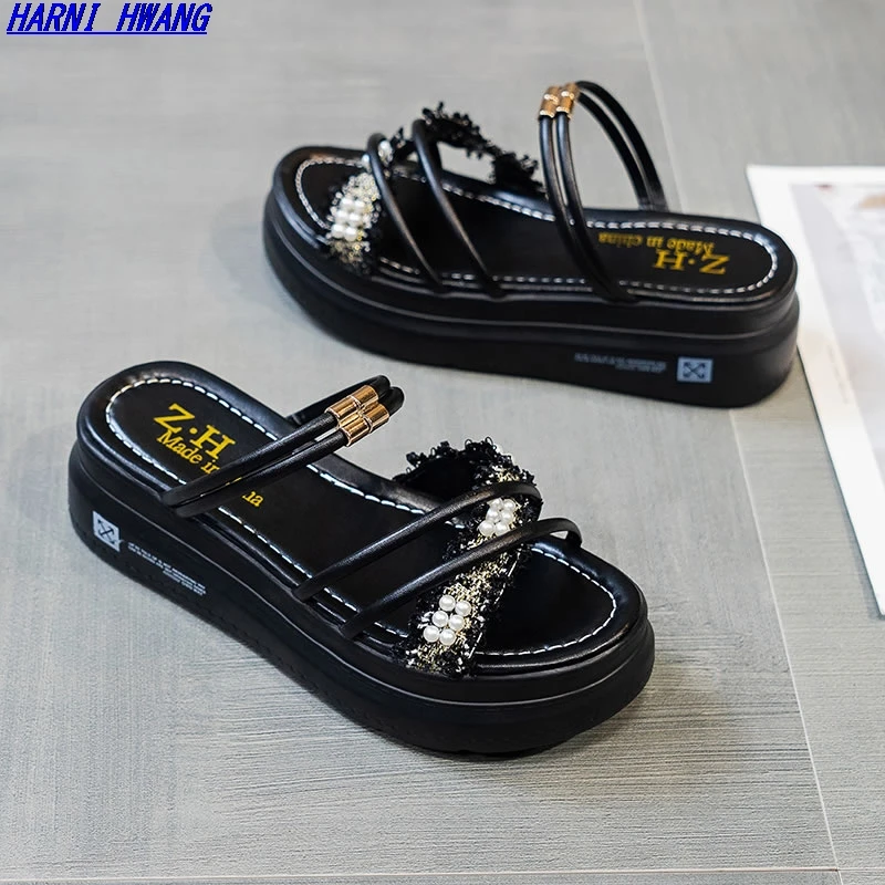 Ladies Sandals 2021 Summer New Fashion Slippers Women'S Wearable Shoes 35-40 Wholesale
Ladies Sandals 2021 Summer New Fashion Slippers Women'S Wearable Shoes 35-40 Wholesale