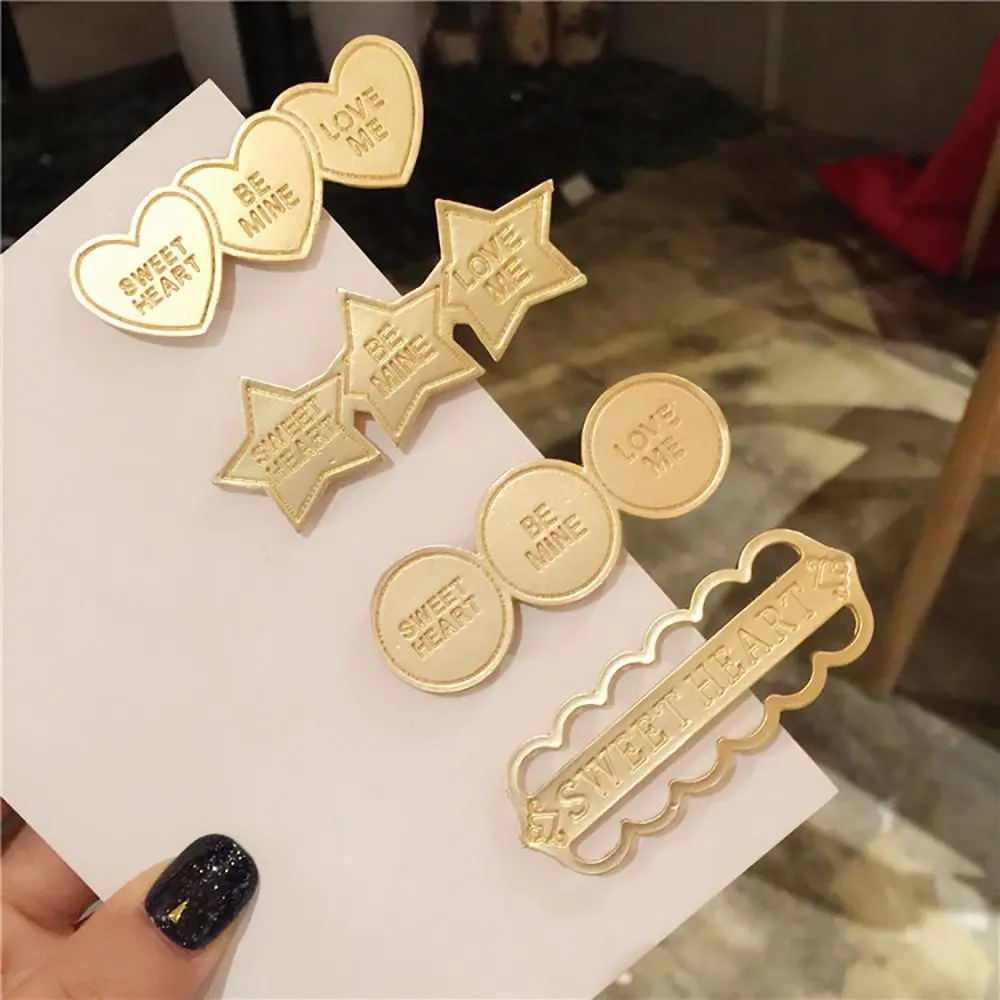 New 1pcs Korea Fashion English Letter Hair Clip Metal Gold Color Round Heart Shape Geometry Barrettes for Women Simple Style
New 1pcs Korea Fashion English Letter Hair Clip Metal Gold Color Round Heart Shape Geometry Barrettes for Women Simple Style