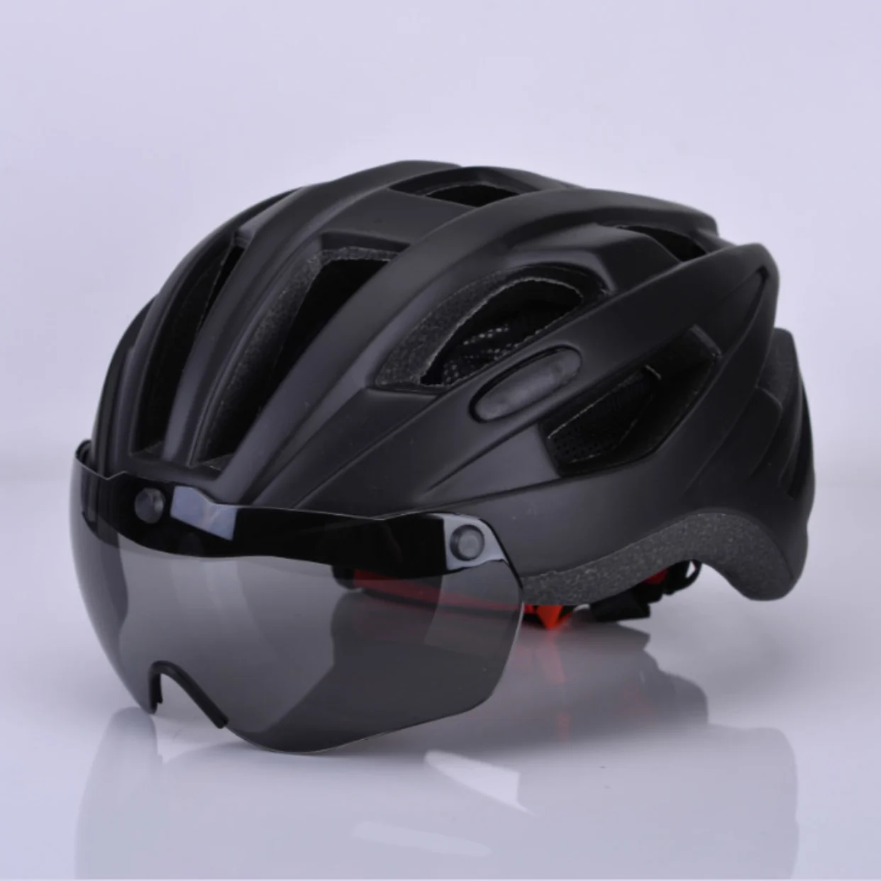 Magnetic Suction Goggles Bicycle Helmet Mountain Highway Riding Helmet Helmet Roller Skating Helmet Manufacturer
Magnetic Suction Goggles Bicycle Helmet Mountain Highway Riding Helmet Helmet Roller Skating Helmet Manufacturer