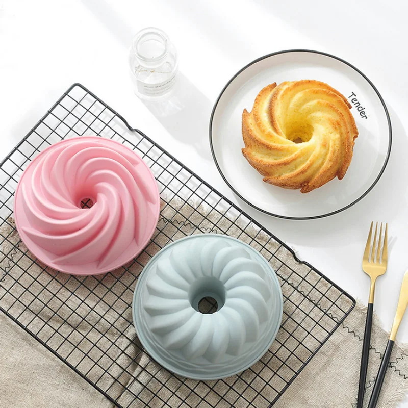 6 Inch Savarin Bakeware Cake Mold Household Steamable Silicone Bakeware Non-stick Round Kitchen Baking Tools DIY Cake Stencil
6 Inch Savarin Bakeware Cake Mold Household Steamable Silicone Bakeware Non-stick Round Kitchen Baking Tools DIY Cake Stencil