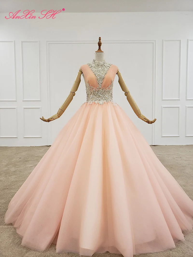 AnXin SH Luxury princess flower lace beading pearls illusion high neck glaring sleeveless wedding dress 100% real photo 99266
AnXin SH Luxury princess flower lace beading pearls illusion high neck glaring sleeveless wedding dress 100% real photo 99266