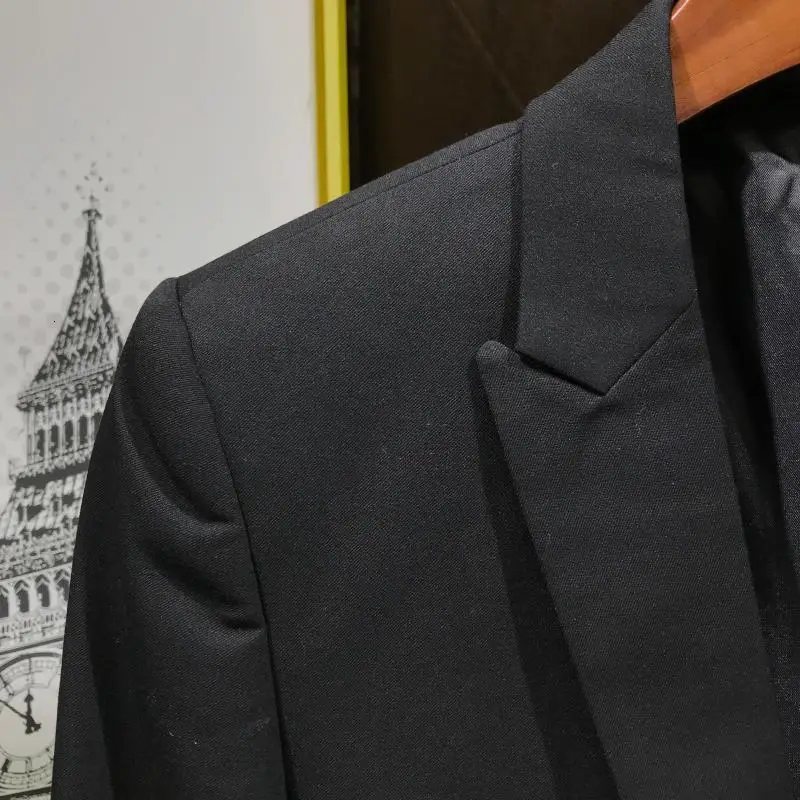 Top Quality Chic Bee Embroidery Smart Casual Mens 3Pcs Outfits Formal Business Office Work Wear Slim Fit Wedding Dress Suits
Top Quality Chic Bee Embroidery Smart Casual Mens 3Pcs Outfits Formal Business Office Work Wear Slim Fit Wedding Dress Suits