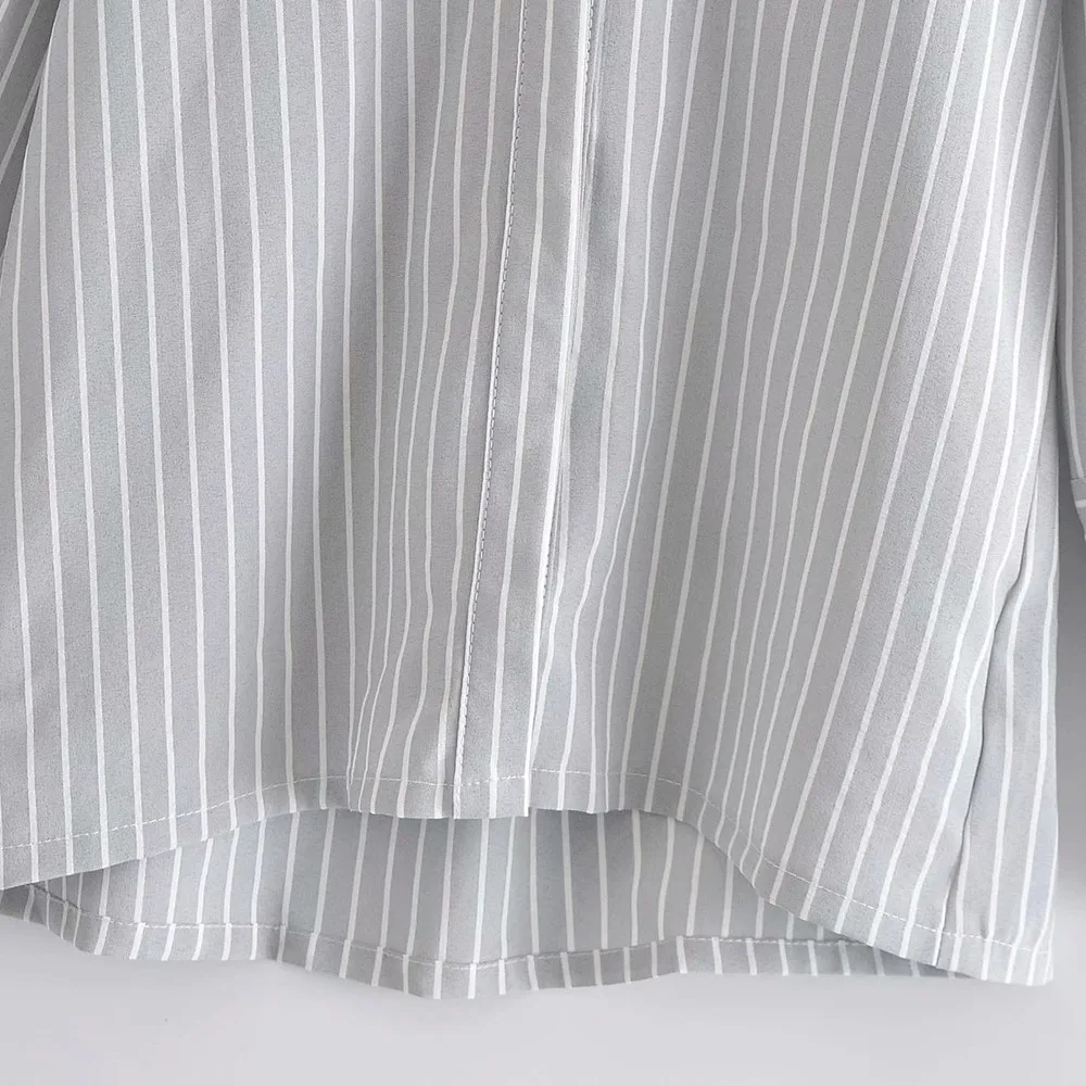 2021 High street style sexy off shoulder design ladies summer holiday wear blouse & tops
2021 High street style sexy off shoulder design ladies summer holiday wear blouse & tops