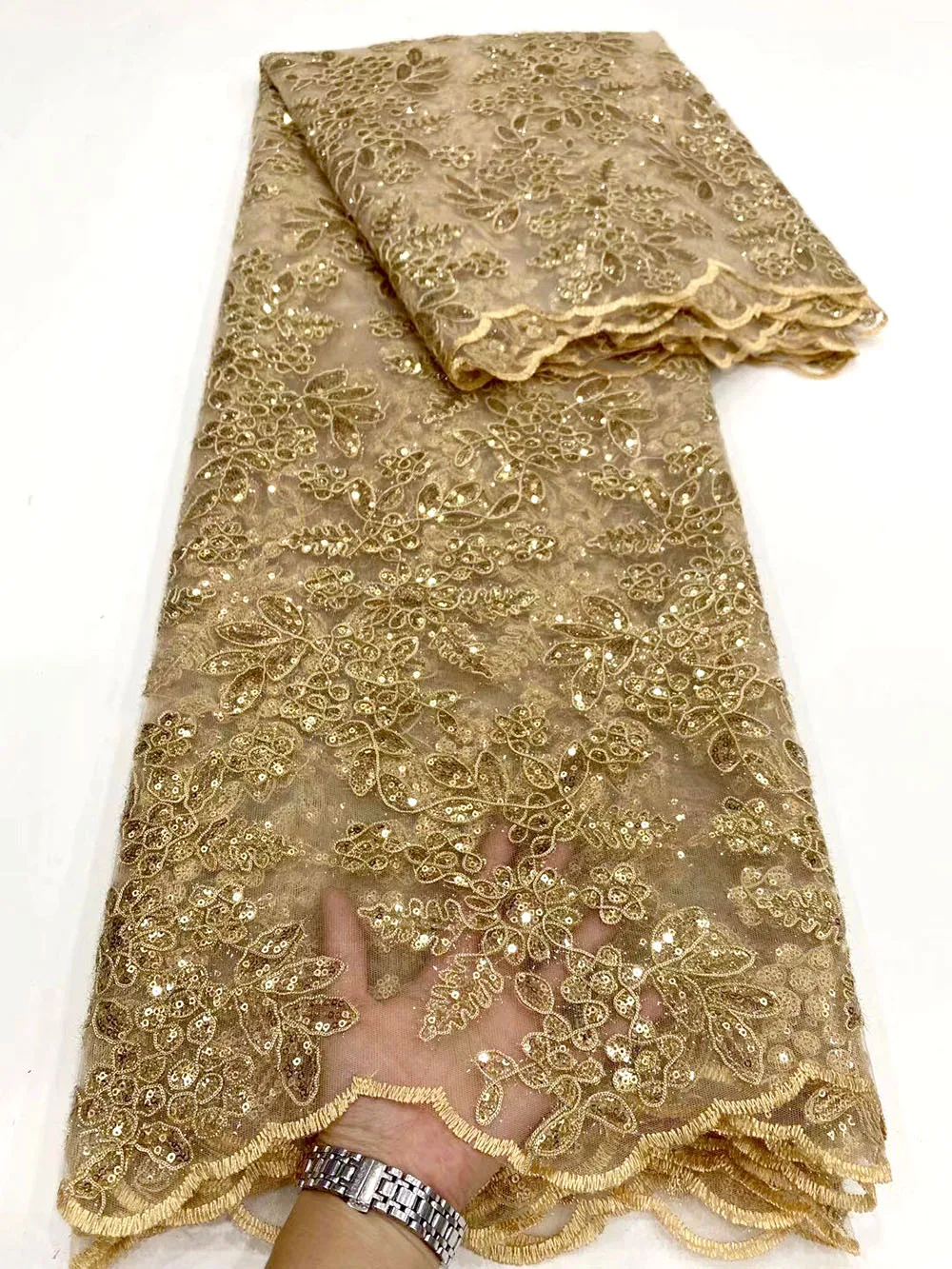 Gold Luxury Nigerian Mesh Tulle Lace Fabric High Quality Sequins Lace Fabrics French African Net Lace for Wedding Dress
Gold Luxury Nigerian Mesh Tulle Lace Fabric High Quality Sequins Lace Fabrics French African Net Lace for Wedding Dress