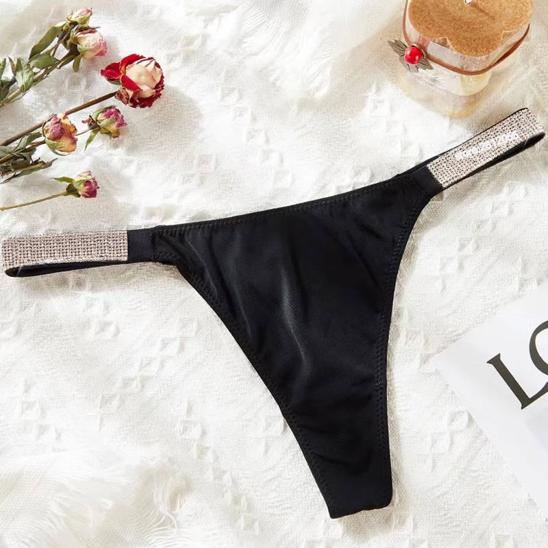 Sexy Women Pantie Crystal Rhinestone Underwear Thongs Low Rise Fitness Gym Seamless Tanga for Female Push Up Diamond Lingerie
Sexy Women Pantie Crystal Rhinestone Underwear Thongs Low Rise Fitness Gym Seamless Tanga for Female Push Up Diamond Lingerie