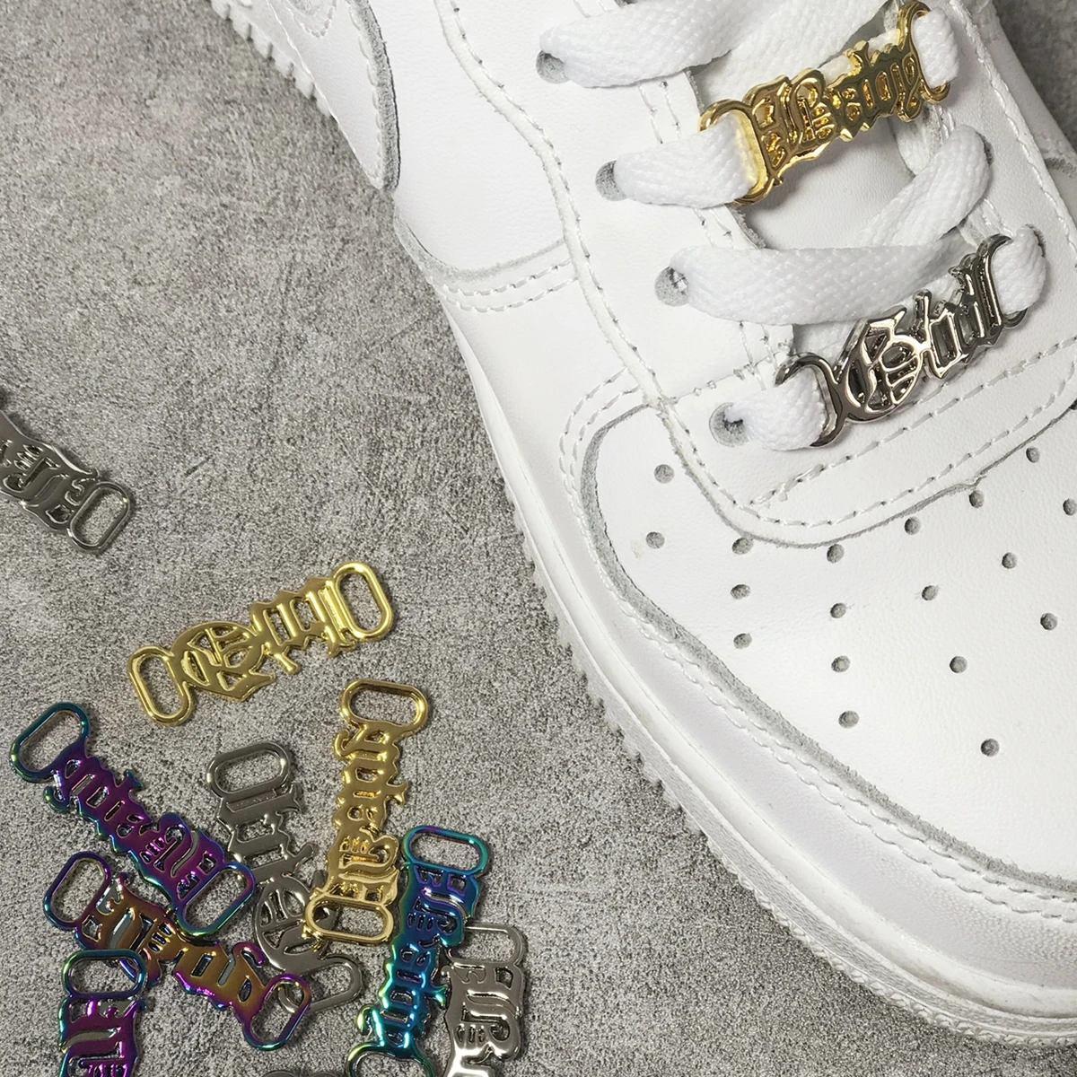 1Pair DIY Letter Shoelaces Buckle Decorations Sneaker Kits Metal Lace Buckle Stylish Sports Metal Kits Shoelaces Accessories
1Pair DIY Letter Shoelaces Buckle Decorations Sneaker Kits Metal Lace Buckle Stylish Sports Metal Kits Shoelaces Accessories