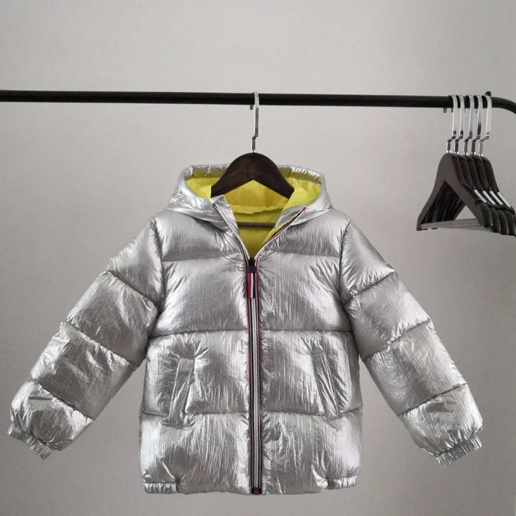 2019 New silver russian winter warm children coat kids hooded down jacket coat snowsuit lightweight boys girls outfit for winter 
2019 New silver russian winter warm children coat kids hooded down jacket coat snowsuit lightweight boys girls outfit for winter