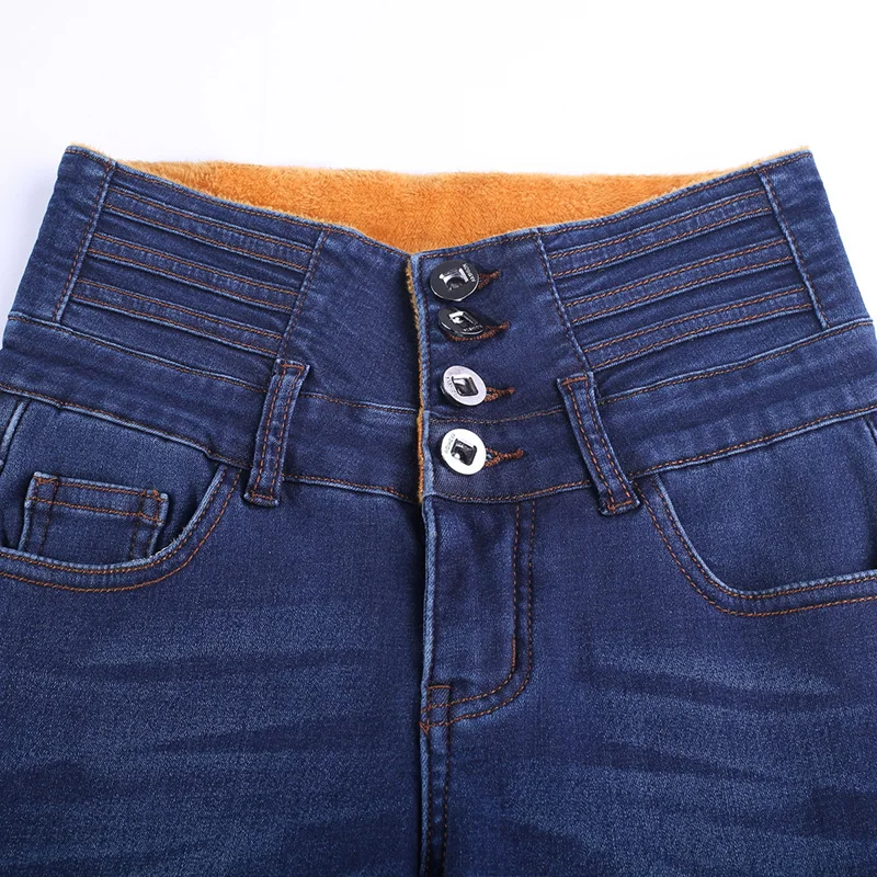 Женские утолщенные теплые расклешенные джинсы для зимы брюки с колокольчиками и
