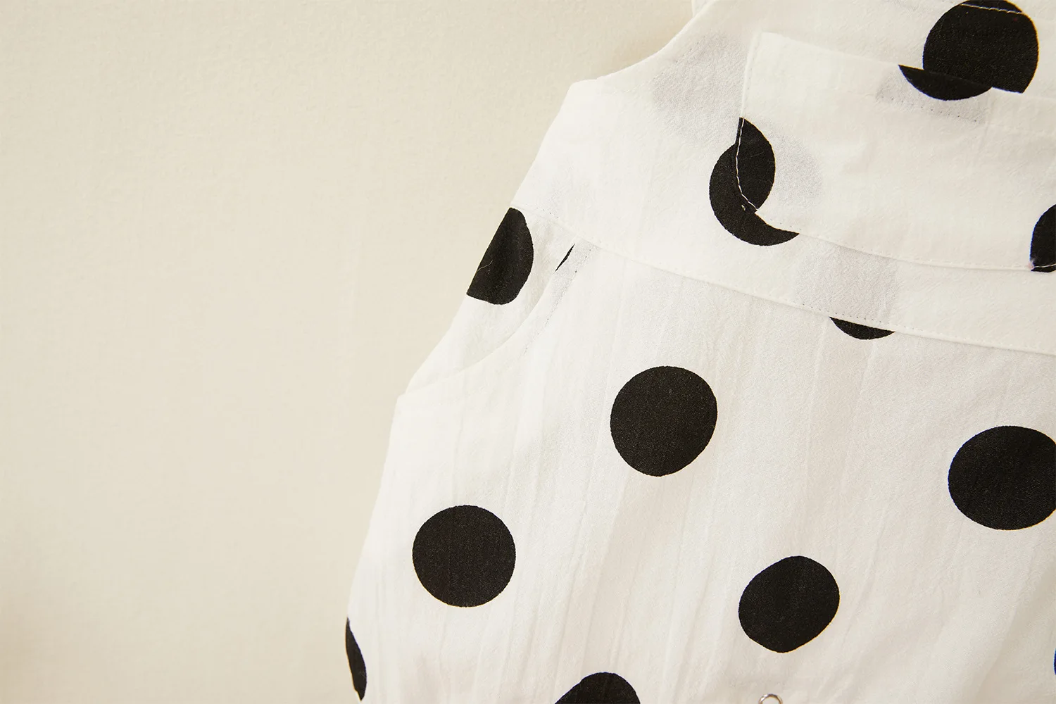 2021 Summer Baby Suspenders Baby Girl Clothes Overalls Polka Dot Pattern Bodysuits Girls Jumpsuit For Kids
2021 Summer Baby Suspenders Baby Girl Clothes Overalls Polka Dot Pattern Bodysuits Girls Jumpsuit For Kids