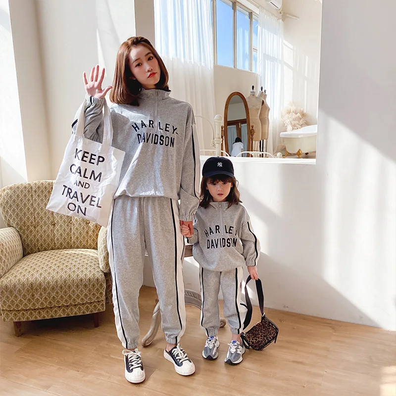 2021 Spring Mother and Daughter Parent-Child Girl Long Sleeve Printed Alphabet Sports Suit Family Outfit Matching
2021 Spring Mother and Daughter Parent-Child Girl Long Sleeve Printed Alphabet Sports Suit Family Outfit Matching