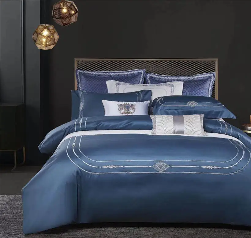 46 Egyptian Cotton Bedding set Chic Embroidery Duvet Cover Set Queen King size 4Pcs Bed set Fitted sheet Pillowcases
46 Egyptian Cotton Bedding set Chic Embroidery Duvet Cover Set Queen King size 4Pcs Bed set Fitted sheet Pillowcases
