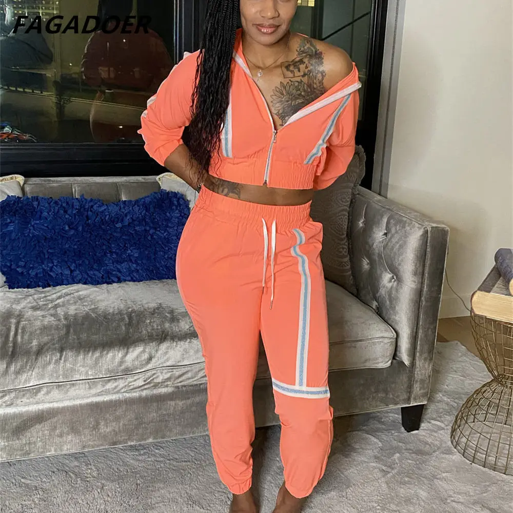 FAGADOER Women Sport Patchwork 2 Piece Set Autumn Zipper Hooded Coat And Jogging Pants Tracksuit Winter Casual Outfit Streetwear
FAGADOER Women Sport Patchwork 2 Piece Set Autumn Zipper Hooded Coat And Jogging Pants Tracksuit Winter Casual Outfit Streetwear