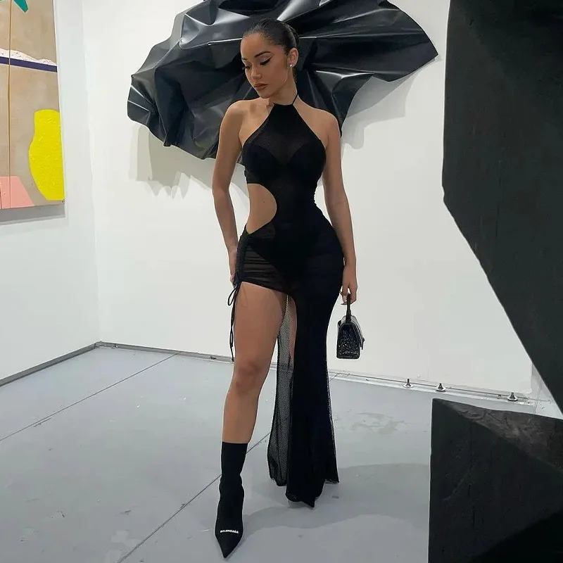 2022 Women's Spring And Summer New Halter Hollow Sleeveless Black Sexy See-through Mesh Backless Slit Drawstring Long Dress
2022 Women's Spring And Summer New Halter Hollow Sleeveless Black Sexy See-through Mesh Backless Slit Drawstring Long Dress