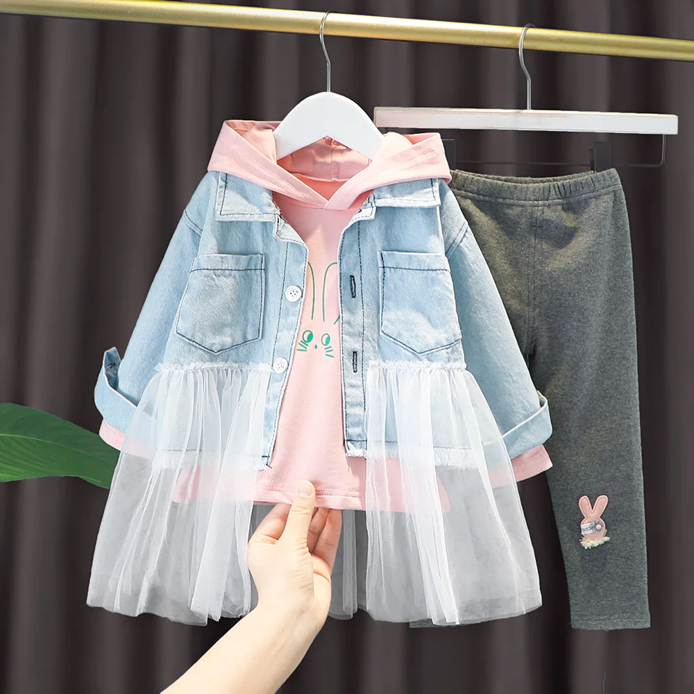 2021 Coat Spring Summer Children's Clothes Baby Girls Sweatshirts + Pants 3pcs/Set Kids Costume Teenage Clothing High Quality 
2021 Coat Spring Summer Children's Clothes Baby Girls Sweatshirts + Pants 3pcs/Set Kids Costume Teenage Clothing High Quality