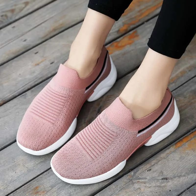 Women's Casual Shoes Solid Color Knitted Mesh Breathable Wedges Sneakers Comfortable and Lightweight Outdoor Running Shoes 2021
Women's Casual Shoes Solid Color Knitted Mesh Breathable Wedges Sneakers Comfortable and Lightweight Outdoor Running Shoes 2021
