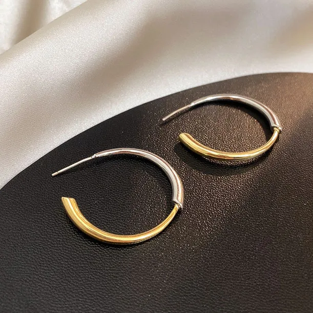 Special Design Silver Color Gold Stitching Simple Big C Stud Earrings For Women Fashion Personality Ear Jewelry Gift
Special Design Silver Color Gold Stitching Simple Big C Stud Earrings For Women Fashion Personality Ear Jewelry Gift