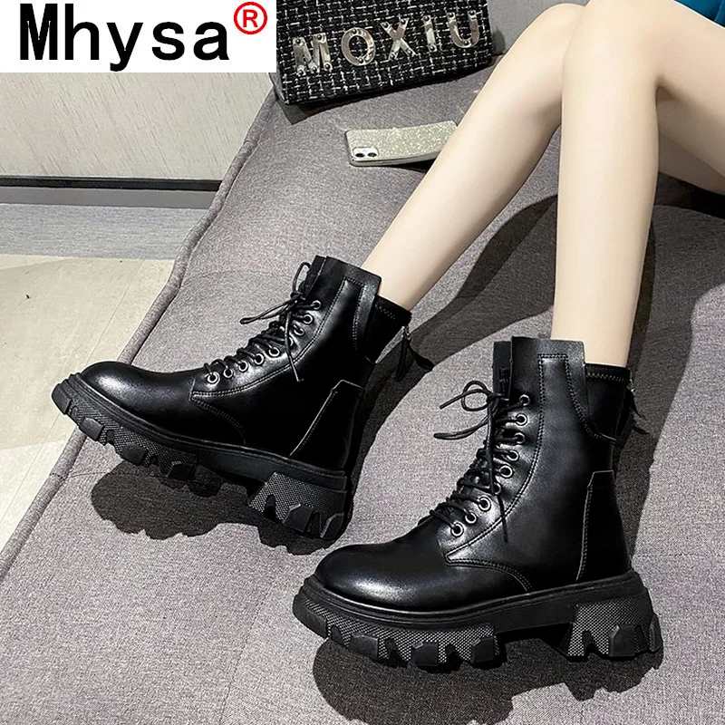 Solid Black Leather Platform Boots Female Motorcycle Boots Thick Heels Women Boots Women Shoes Autumn Ankle Boots Plus Size 40
Solid Black Leather Platform Boots Female Motorcycle Boots Thick Heels Women Boots Women Shoes Autumn Ankle Boots Plus Size 40