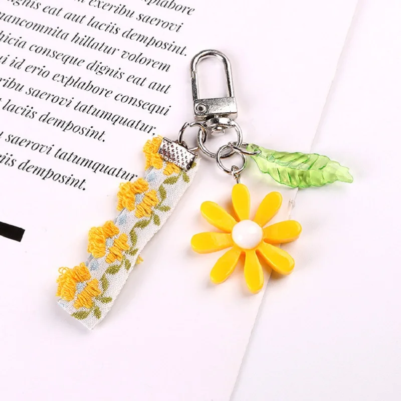 2020 Lovely Small Fresh Sunflower Daisy Flower Key Chain Fabric Lace Key Chains Simple Flower Decoration Key Ring Bluetooth 
2020 Lovely Small Fresh Sunflower Daisy Flower Key Chain Fabric Lace Key Chains Simple Flower Decoration Key Ring Bluetooth
