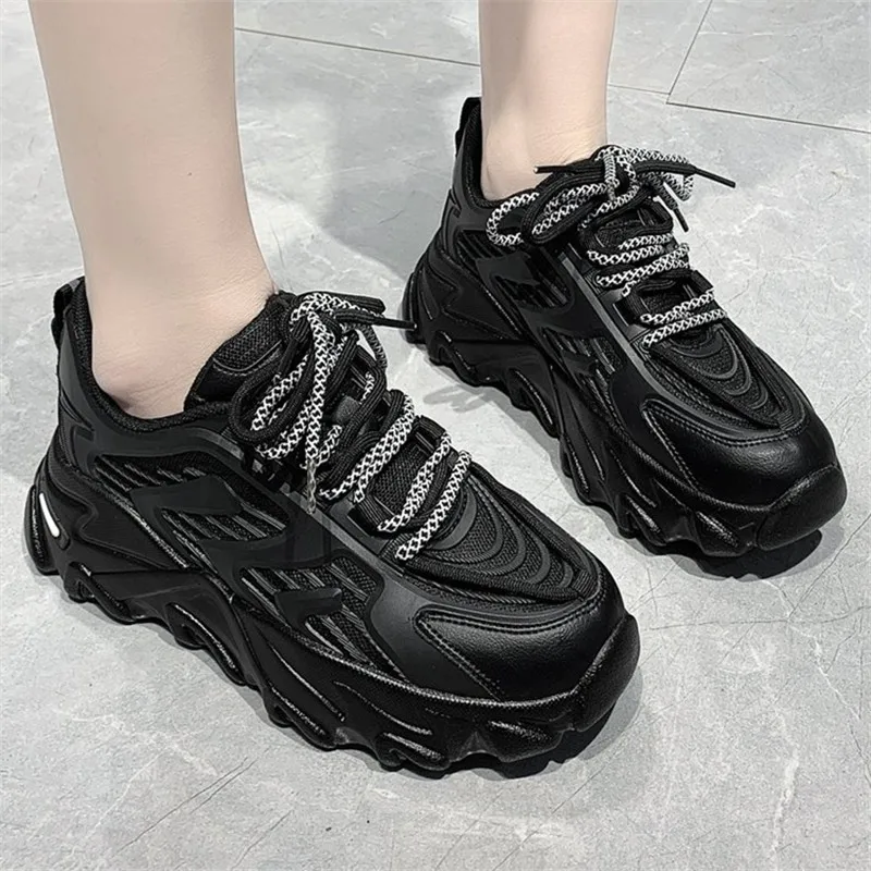 Autumn New Women's Shoes Super Fire Breathable Thick-soled Lace-up Student Sports Casual Shoes Women Mesh Sneakers
Autumn New Women's Shoes Super Fire Breathable Thick-soled Lace-up Student Sports Casual Shoes Women Mesh Sneakers