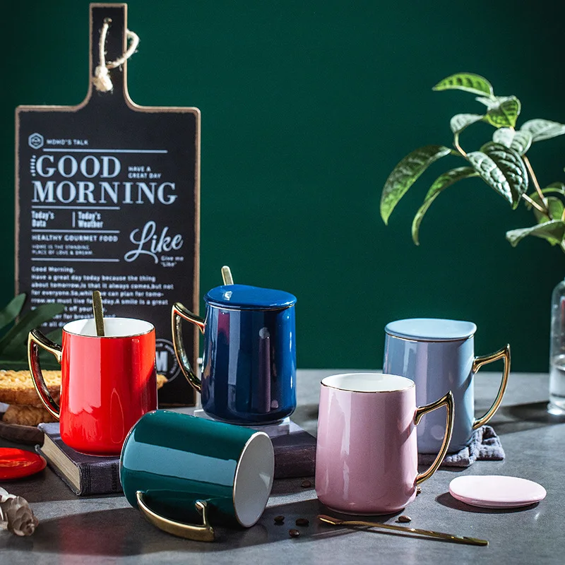 Coffee Cup Ceramic cup with Cover Spoon European Cup Mug with gold high-end creative cup
Coffee Cup Ceramic cup with Cover Spoon European Cup Mug with gold high-end creative cup