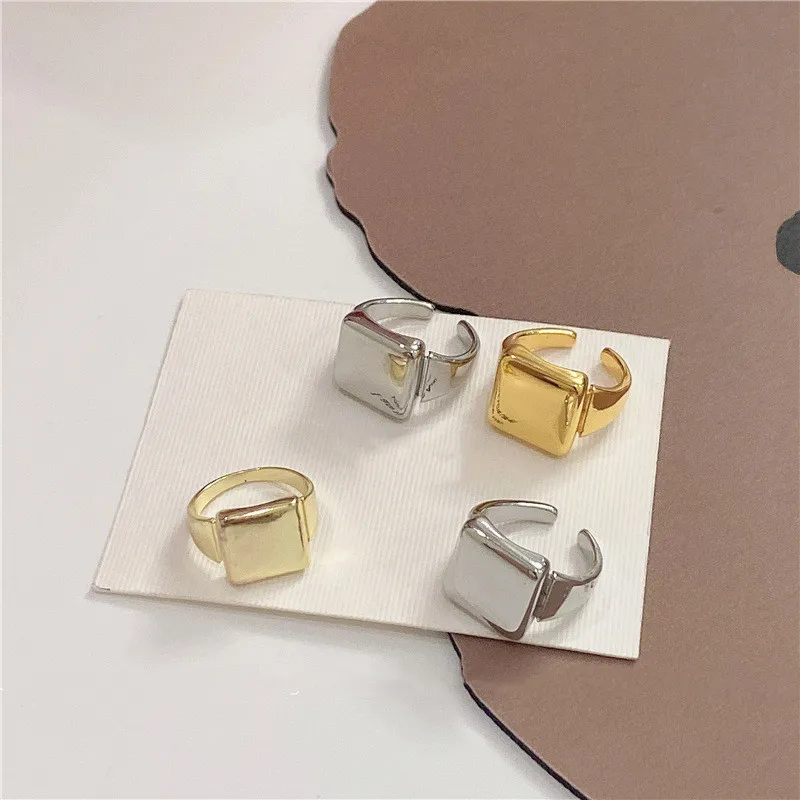 Bilandi Fashion Jewelry Metal Ring Popular Design Vintage Temperament Square Open Geometric Finger Ring For Women Accessories
Bilandi Fashion Jewelry Metal Ring Popular Design Vintage Temperament Square Open Geometric Finger Ring For Women Accessories