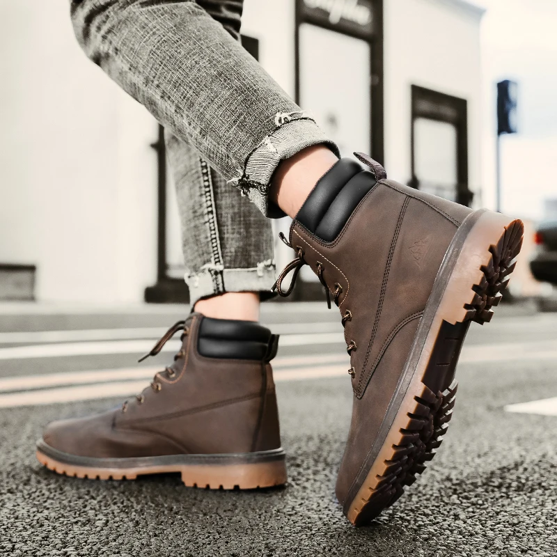 Summer High-top Outdoor Martin Boots Comfortable Cushioning Hiking Hiking Shoes Large Size Lightweight Cross-country HikingShoes
Summer High-top Outdoor Martin Boots Comfortable Cushioning Hiking Hiking Shoes Large Size Lightweight Cross-country HikingShoes