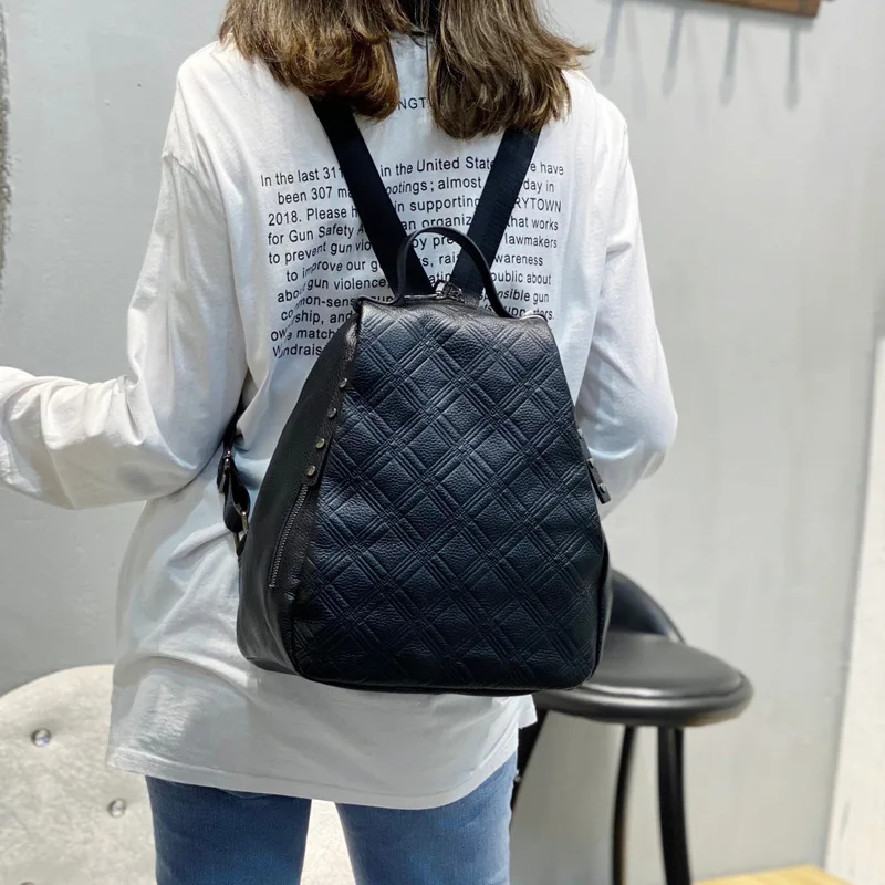 High Quality Genuine Leather Backpack Women Large Capacity Travel Backpack Fashion School Bags Lady Shoulder Bag Bookbag Mochila
High Quality Genuine Leather Backpack Women Large Capacity Travel Backpack Fashion School Bags Lady Shoulder Bag Bookbag Mochila