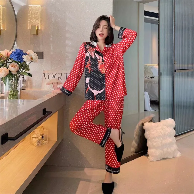 Polka Dot Women's Casual and Sweet Home Wear 2021autumn and Winter New Korean Style Cartoon Pajamas Women's Cardigan Suit
Polka Dot Women's Casual and Sweet Home Wear 2021autumn and Winter New Korean Style Cartoon Pajamas Women's Cardigan Suit