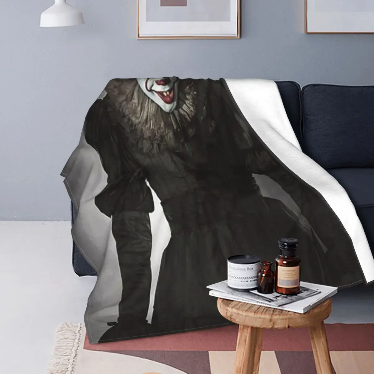 Manta de franela con estampado de payaso para decoración, manta cálida multifunción, para cama y sofá
Manta de franela con estampado de payaso para decoración, manta cálida multifunción, para cama y sofá