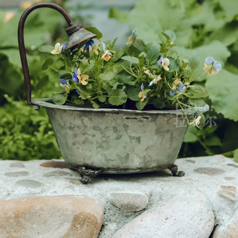 Metal Iron Flowerpot Bathtub American Creative Ornaments Vintage Flower Box Indoor Plants Porta Piante Home Decoration ED50PP
Metal Iron Flowerpot Bathtub American Creative Ornaments Vintage Flower Box Indoor Plants Porta Piante Home Decoration ED50PP