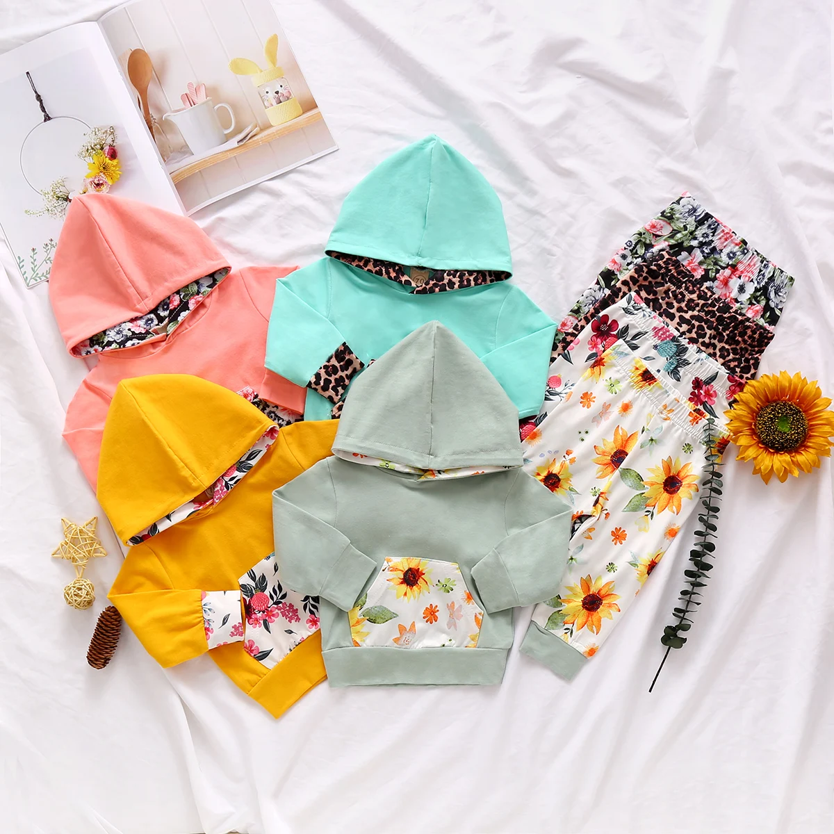 2020 New Toddler Baby Girl Sweater 2PCS Outfit Sets, Long Sleeve Hoodie Pocket Top Shirt Floral Pants Pajamas for Autumn Winter
2020 New Toddler Baby Girl Sweater 2PCS Outfit Sets, Long Sleeve Hoodie Pocket Top Shirt Floral Pants Pajamas for Autumn Winter