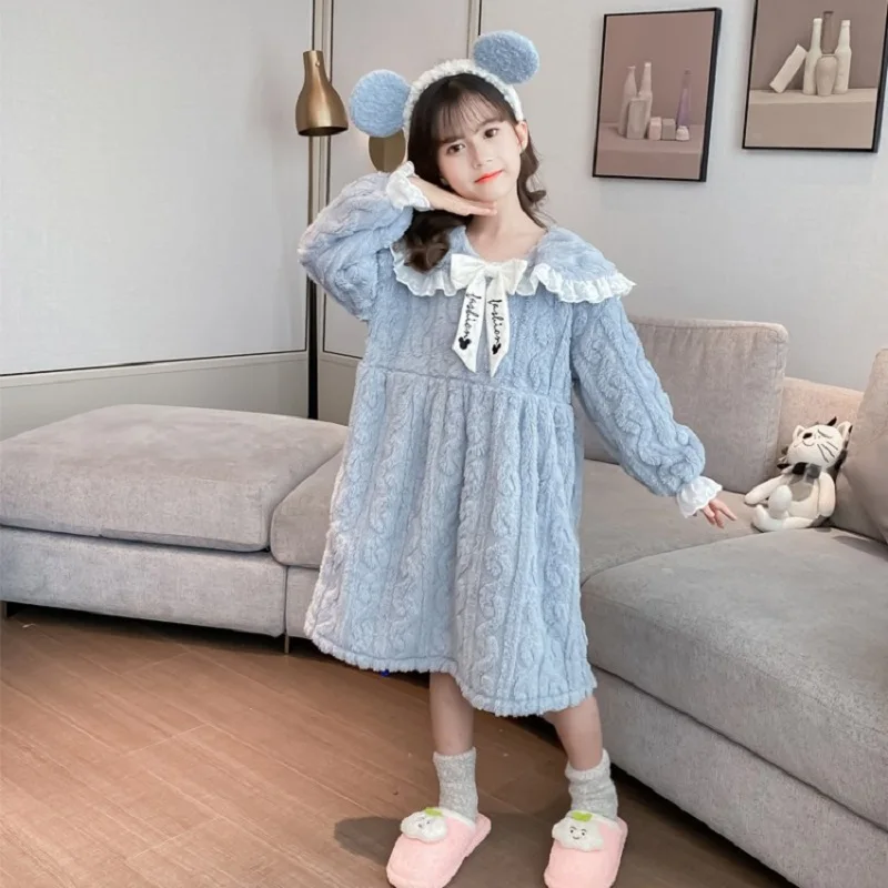 Girls Nightgown Pajamas Home Wear Flannel Winter Girls Jacquard Lace Nightdress Princess Bathrobes for Children 4-14 Years
Girls Nightgown Pajamas Home Wear Flannel Winter Girls Jacquard Lace Nightdress Princess Bathrobes for Children 4-14 Years