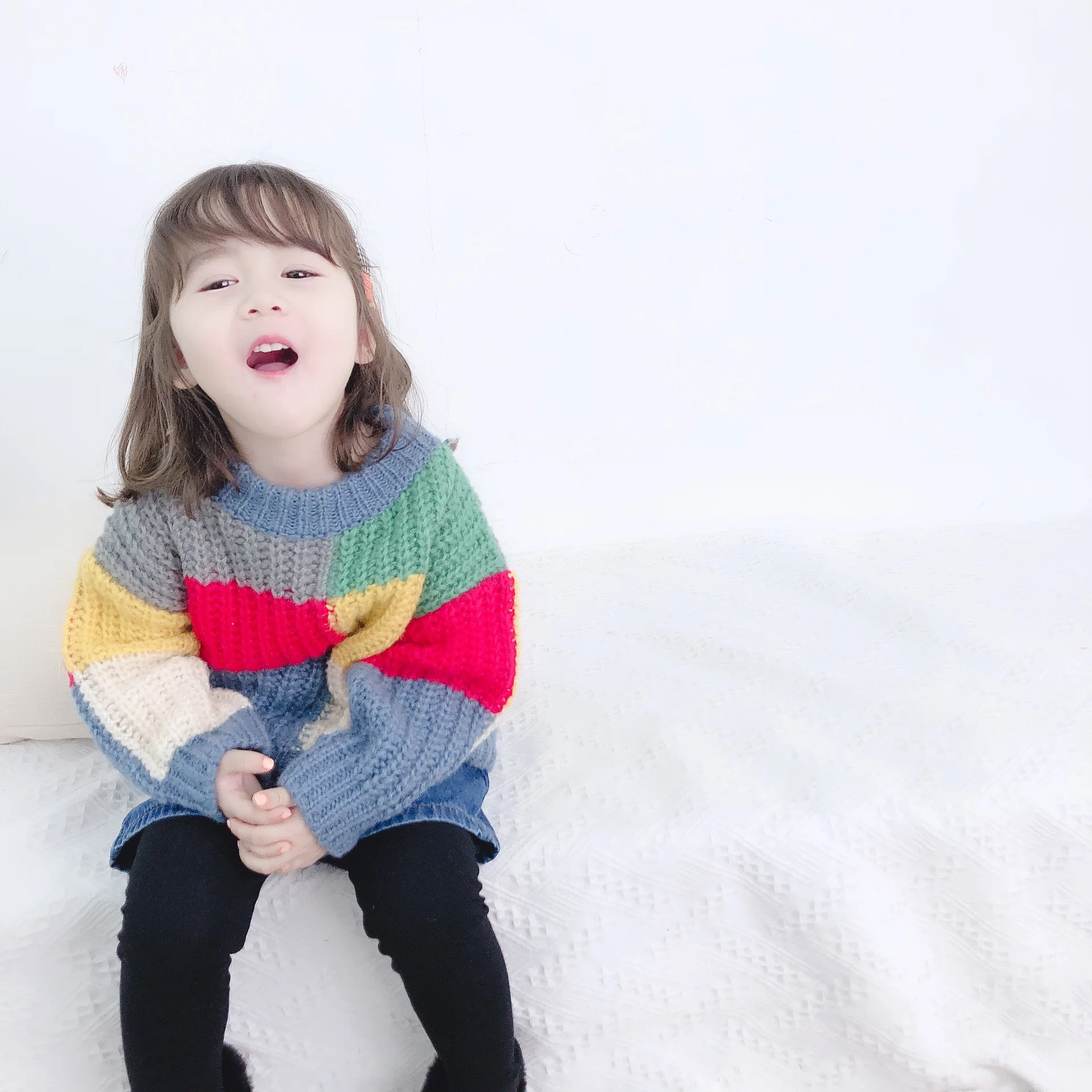 2019 autumn and winter new products parent-child wear sweet color matching sweater thick flower sweater loose head girls large s
2019 autumn and winter new products parent-child wear sweet color matching sweater thick flower sweater loose head girls large s