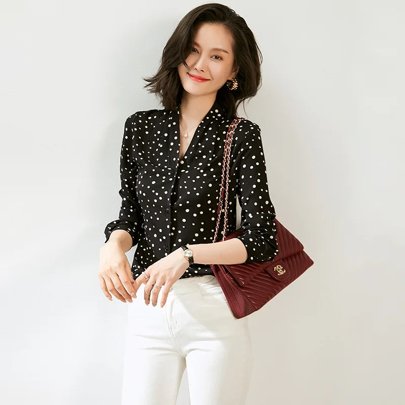 Shirt long sleeve 2020 autumn new fashion Korean temperament top design sense small show thin foreign style shirt
Shirt long sleeve 2020 autumn new fashion Korean temperament top design sense small show thin foreign style shirt
