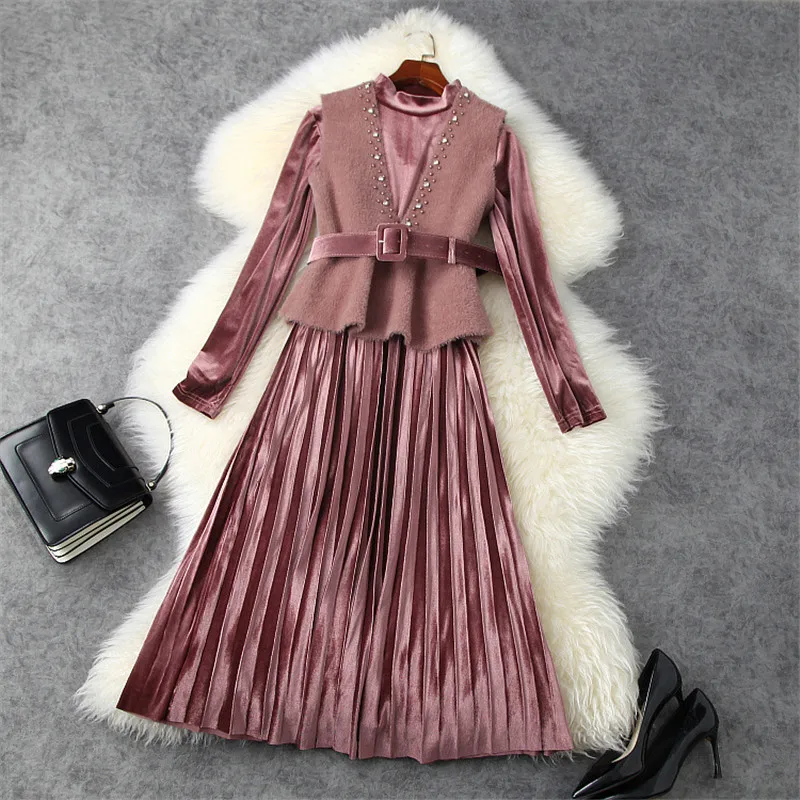 2020 New Europe Fashion Woman Clothes Autumn Winter Long Sleeve Beading Vest+Solid Pleated Velvet Dress Two Piece Suit
2020 New Europe Fashion Woman Clothes Autumn Winter Long Sleeve Beading Vest+Solid Pleated Velvet Dress Two Piece Suit