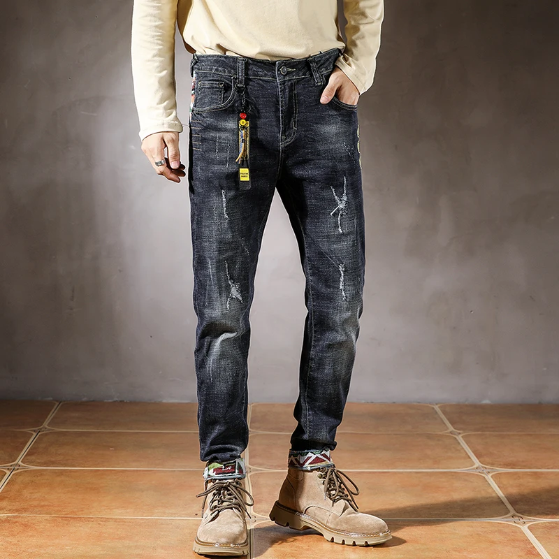 Ripped Hole Jeans Men Korean Version Slim Stretch Personality Embroidery Printing Fashion Male Denim Trousers Streetwear
Ripped Hole Jeans Men Korean Version Slim Stretch Personality Embroidery Printing Fashion Male Denim Trousers Streetwear