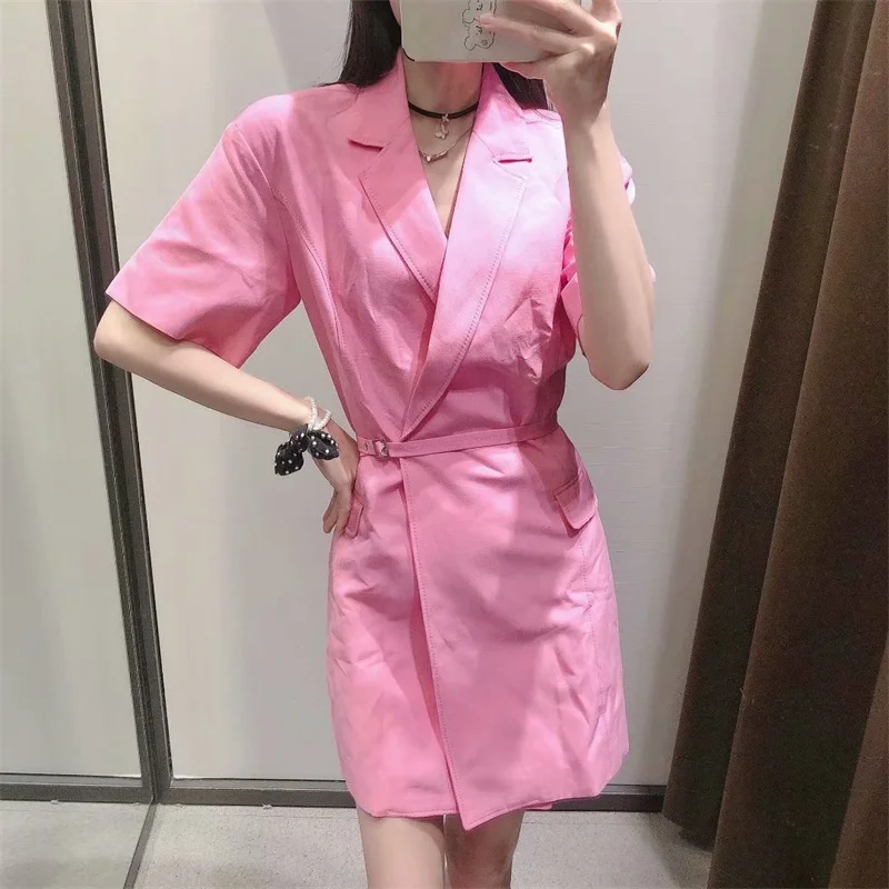 Za Pinks Long Suit Windbreaker Lapel Short Sleeve Front Belt Hidden Button Pocket Design V-nack Casual Middle Length Windbreaker
Za Pinks Long Suit Windbreaker Lapel Short Sleeve Front Belt Hidden Button Pocket Design V-nack Casual Middle Length Windbreaker